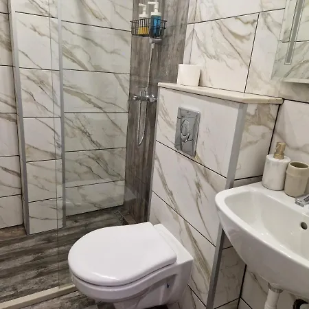 Malavi A5 Center * Ρούσε